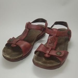 Dansko Women's leather Euro 38 US 8 nurse sandals